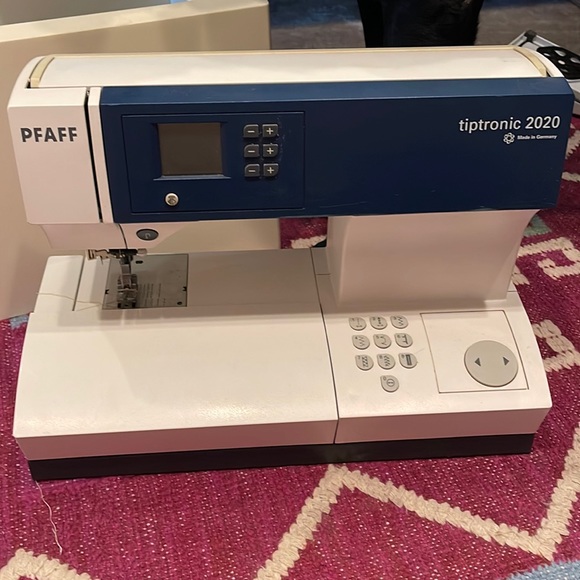 PFAFF Other Pfaff Tiptronic 220 Sewing Machine Poshmark